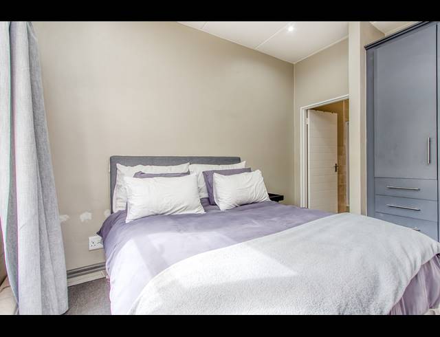 2 BEDROOM APARTMENT TO LET IN HYDE PARK